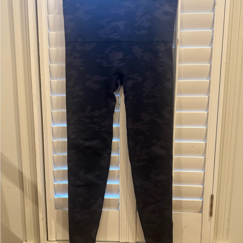 SPANX high rise black camo leggings